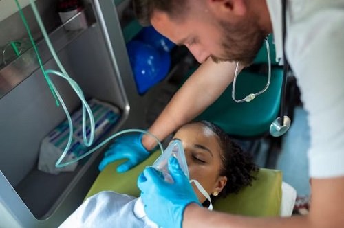 ICU Ambulance Service in Lucknow
